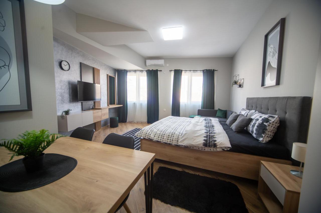 Manoir Apartments City Center Novi Sad Exterior foto
